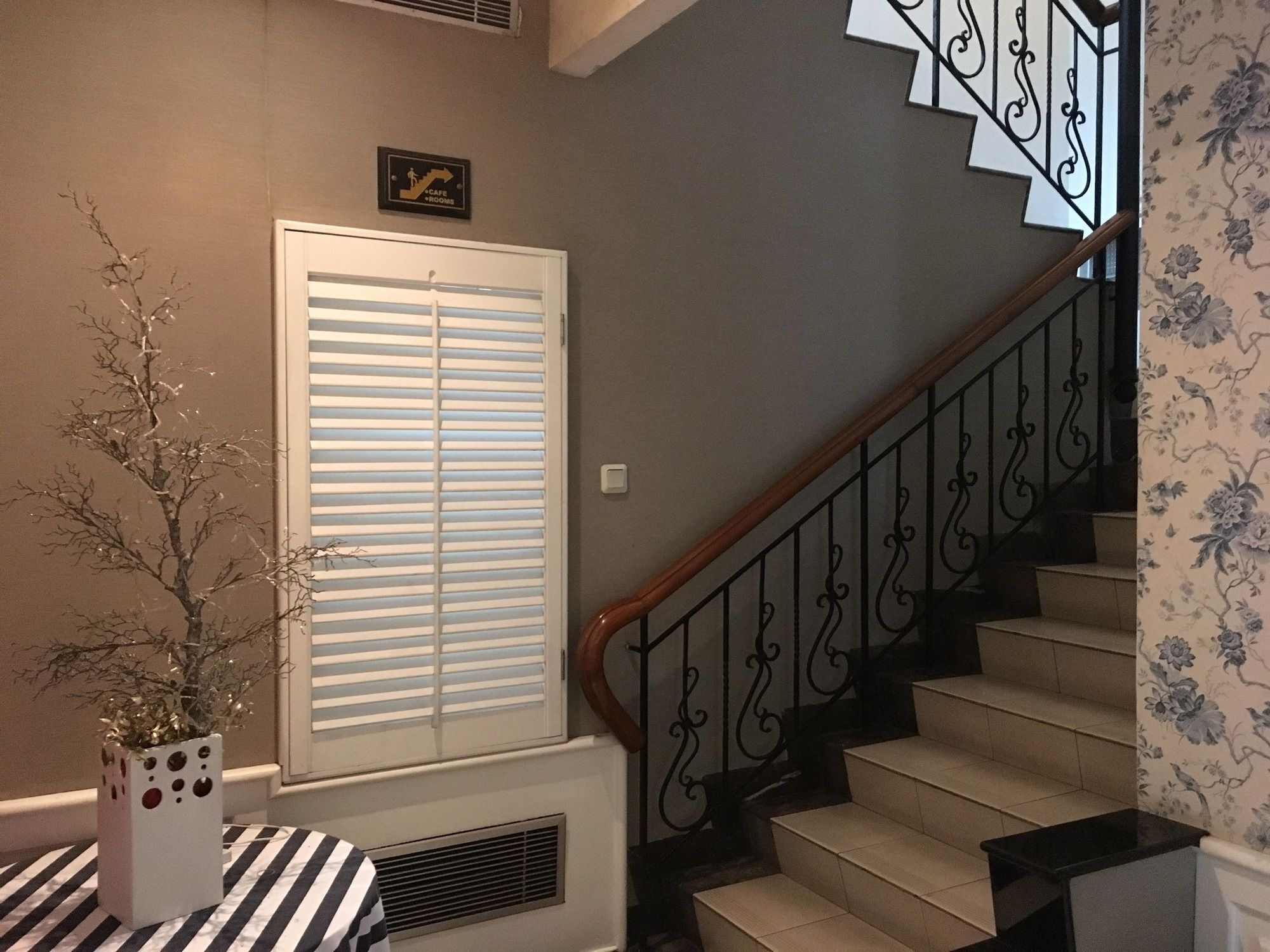 Geulis Boutique Hotel Bandung Exteriör bild